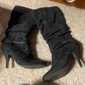 Black boot heels